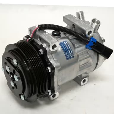COMP.  709 T.P VERT-OR  JD  (6PK 125mm 12V) 7H15 4883